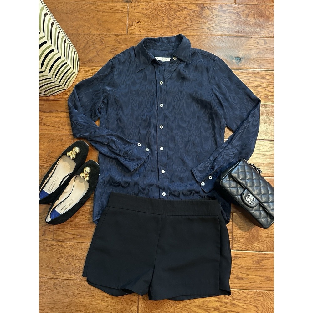 Trina Turk Navy Blue LUSTROUS Silk Satin Swirl Jacquard Shirt Top Size S